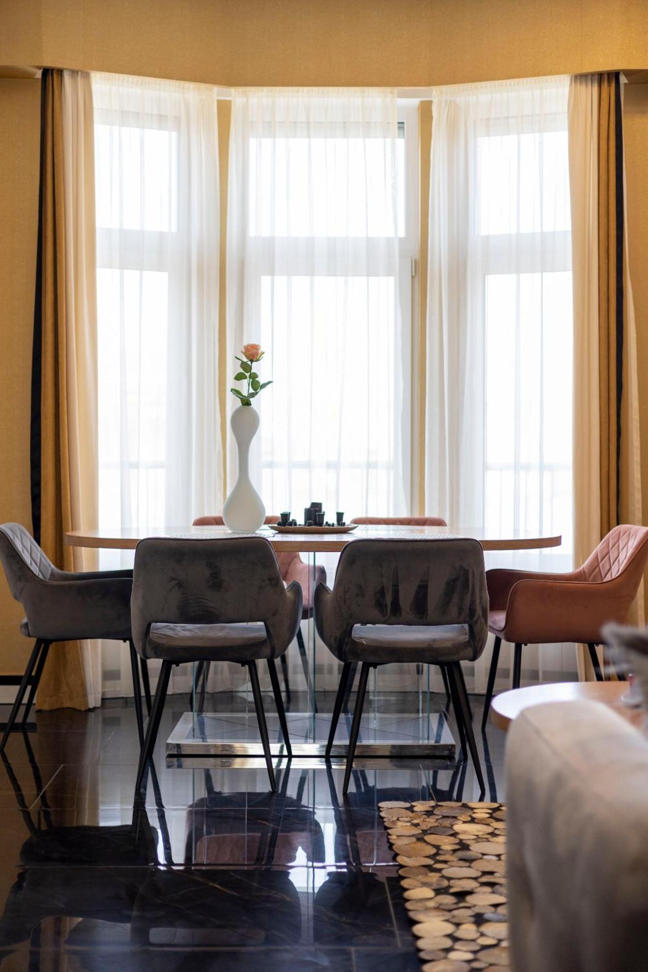 Luxury Royal Central Apartment By Prestige Homes ブダペスト エクステリア 写真