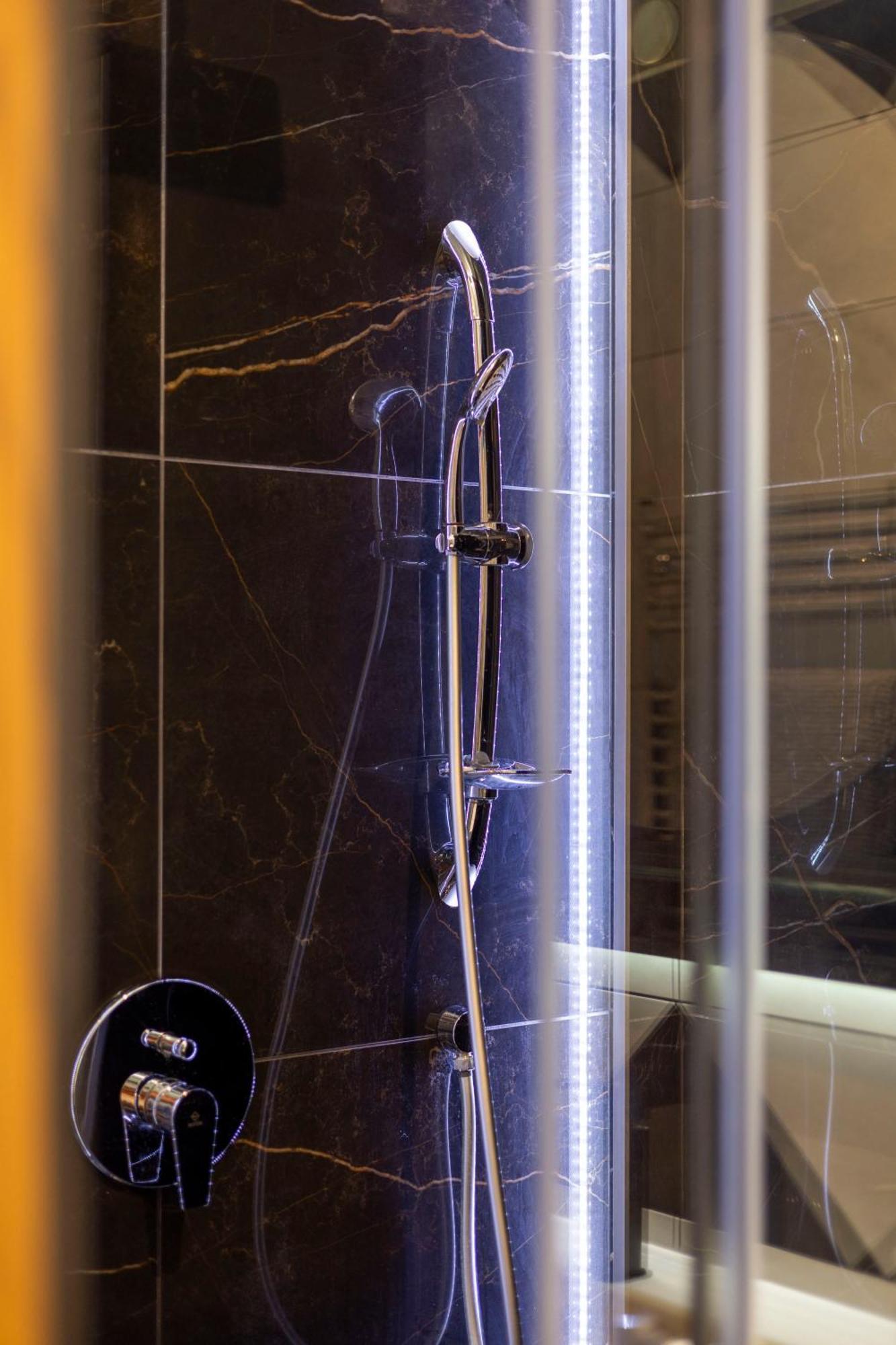 Luxury Royal Central Apartment By Prestige Homes ブダペスト エクステリア 写真