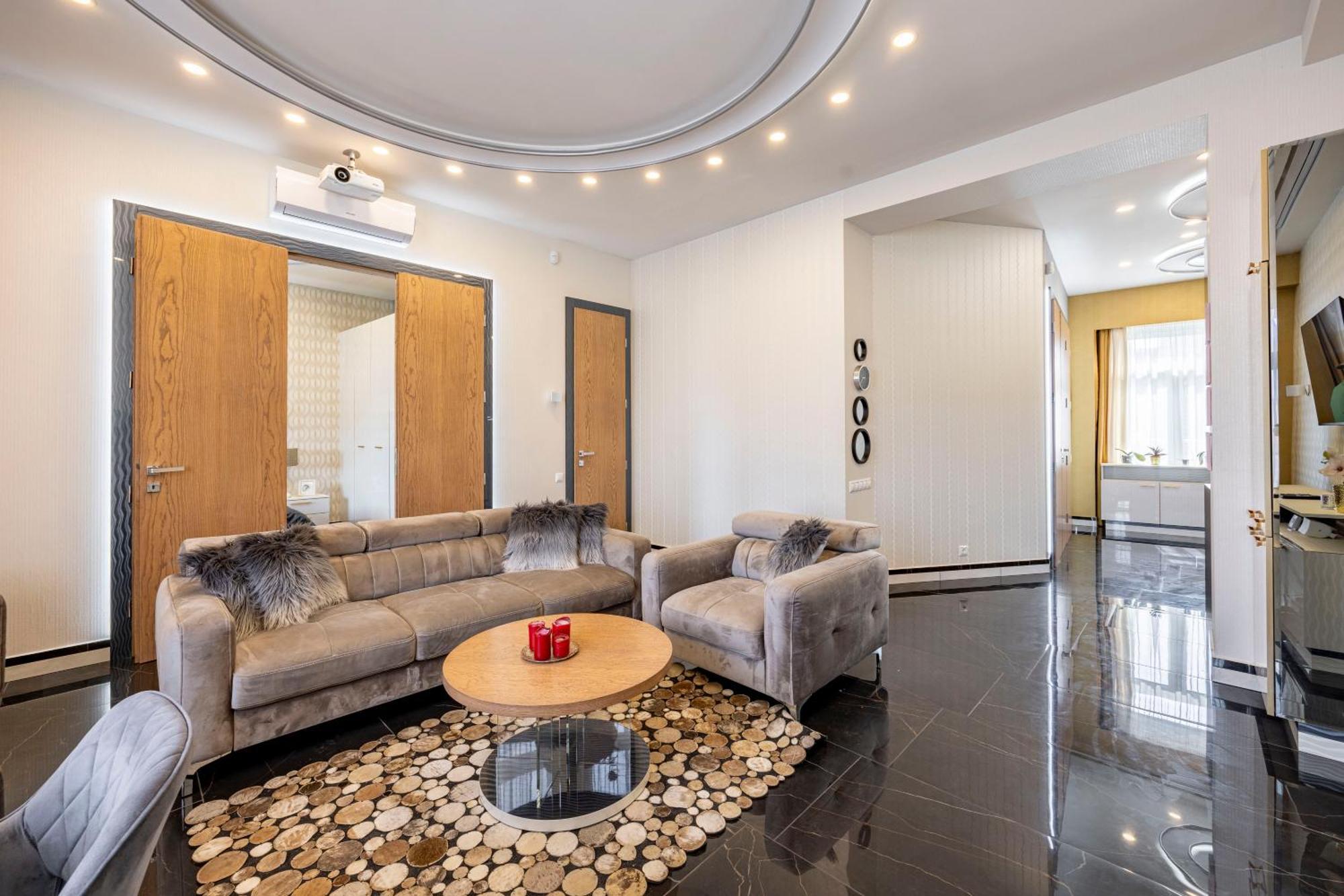 Luxury Royal Central Apartment By Prestige Homes ブダペスト エクステリア 写真
