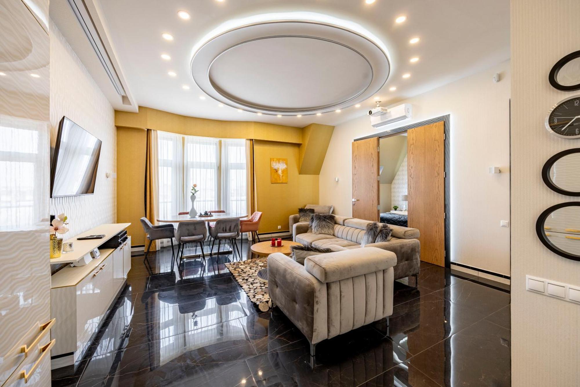 Luxury Royal Central Apartment By Prestige Homes ブダペスト エクステリア 写真